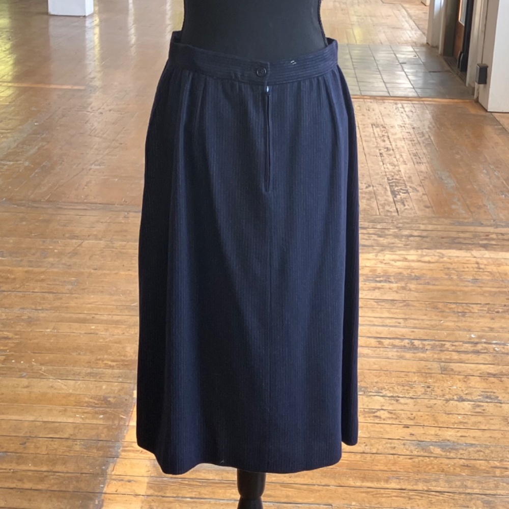 Vintage navy pinstriped skirt suit - Picture 12 of 14